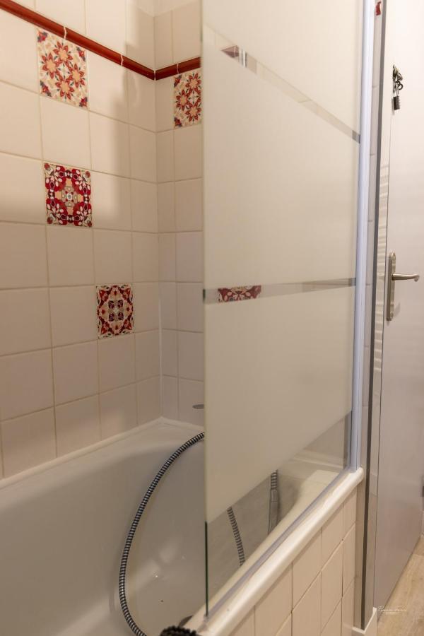 Chez Gaspeli Apartment Saumur Bagian luar foto